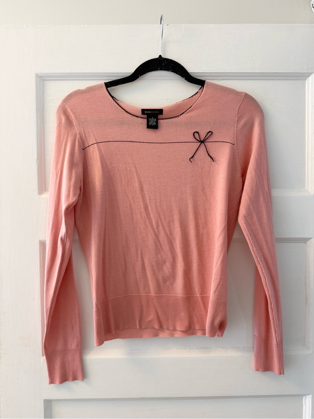 BCBGMaxAzria Vintage Soft Pink Long-Sleeve Sweater with Black Embroidered Bow